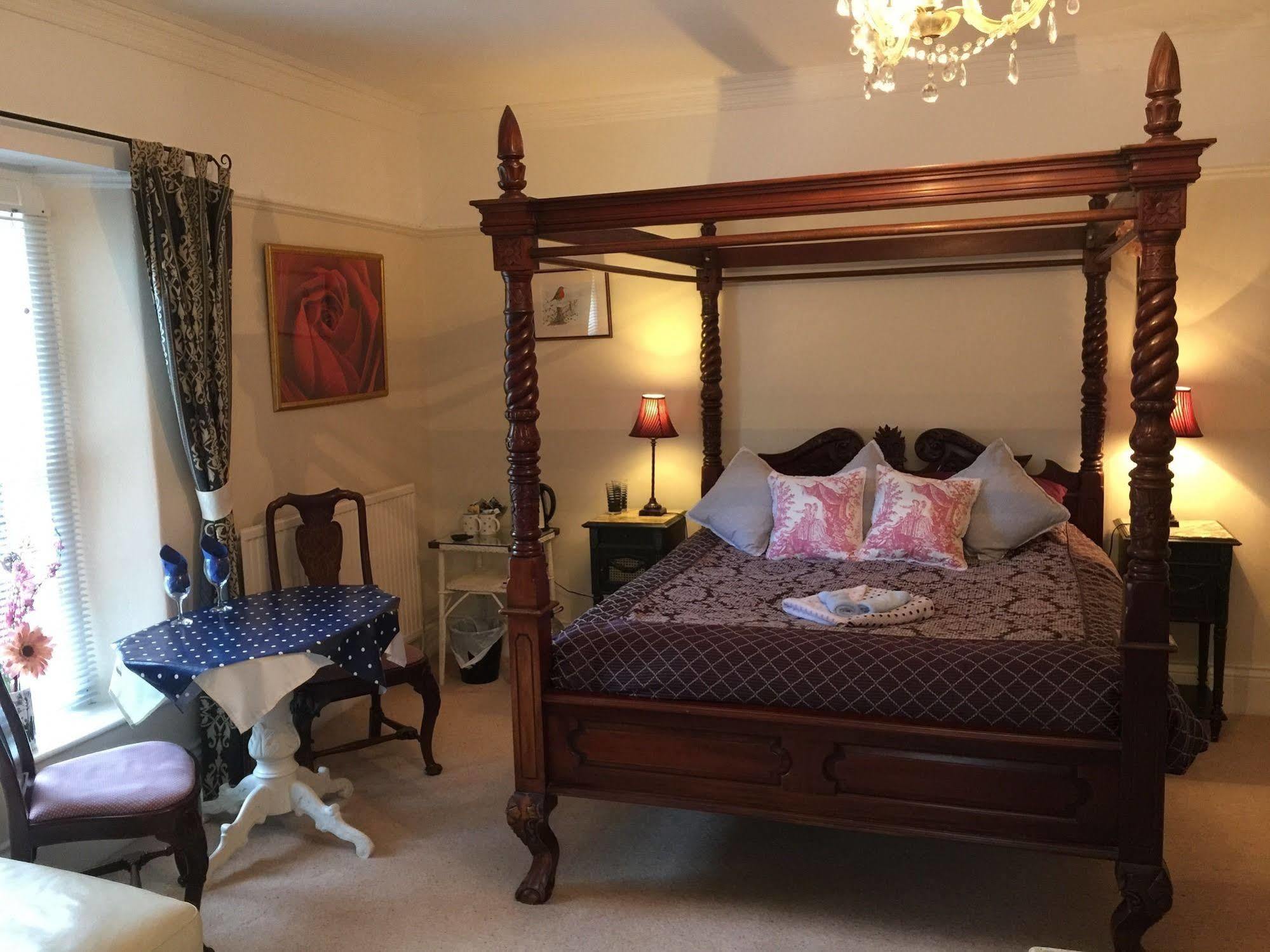 The Priory B&B Whitchurch  Екстер'єр фото